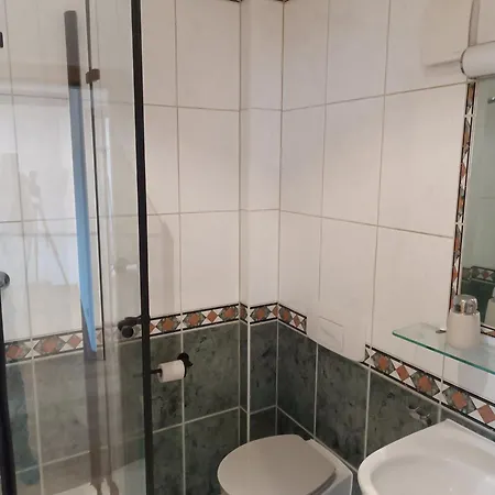 Ueber Den Daechern Von Érfurt Exterior foto